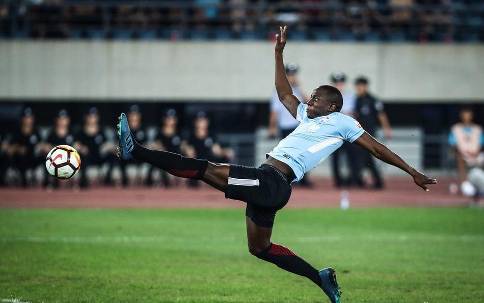 12, 克莱蒙降级边缘换帅寻求保级  